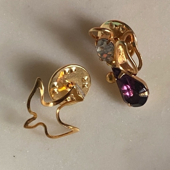 2 vintage pins - Picture 1 of 7